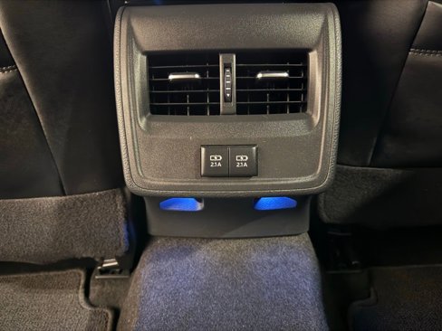 Used 2020 Toyota Avalon XSE image 30