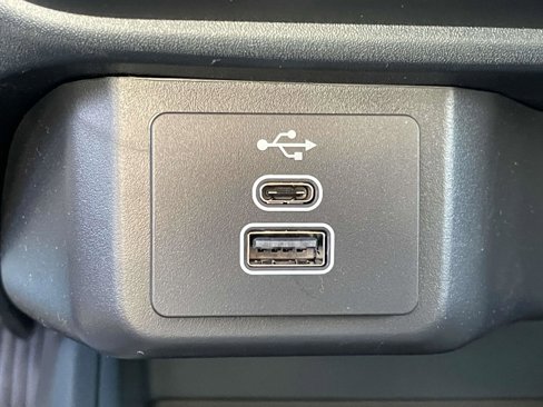 New 2025 Ford Maverick XL image 11