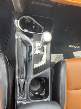 Used 2016 Toyota RAV4 Limited image 9