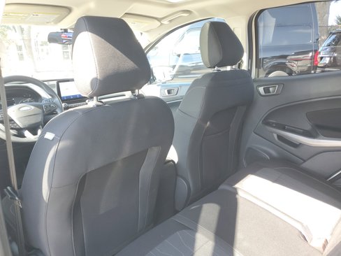 Certified 2021 Ford EcoSport SE image 8