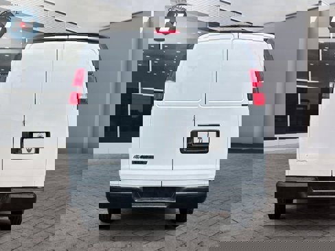 Used 2019 Chevrolet Express 2500 w/ Driver Convenience Package image 4