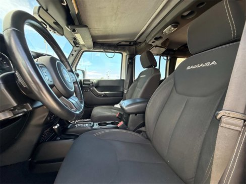 Used 2018 Jeep Wrangler Unlimited Sahara image 12