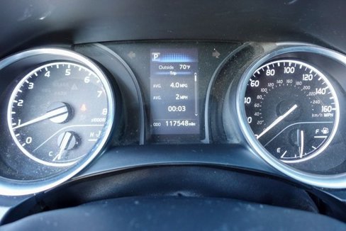 Certified 2018 Toyota Camry SE image 16