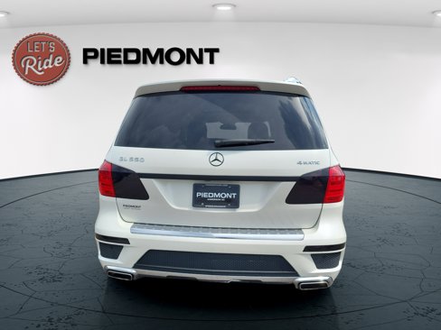 Used 2015 Mercedes-Benz GL 550 4MATIC image 7