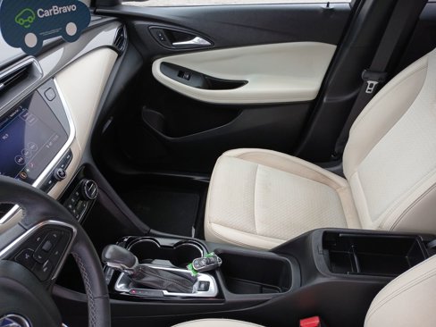 Certified 2022 Buick Encore GX Select w/ Sport Touring Package image 25