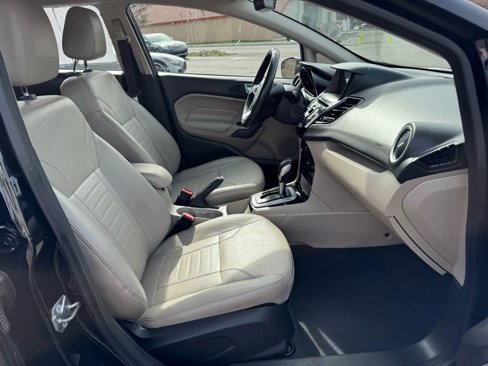 Used 2017 Ford Fiesta Titanium image 17