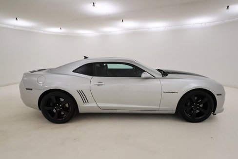Used 2010 Chevrolet Camaro SS w/ RS Package image 2
