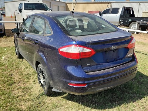 Used 2016 Ford Fiesta SE image 3