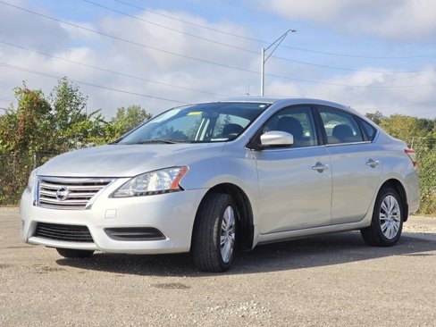 Used 2015 Nissan Sentra S image 16