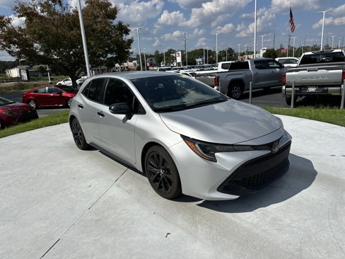 Used 2020 Toyota Corolla SE image 2