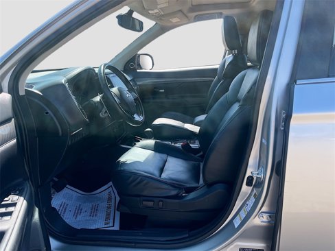 Used 2019 Mitsubishi Outlander GT image 19