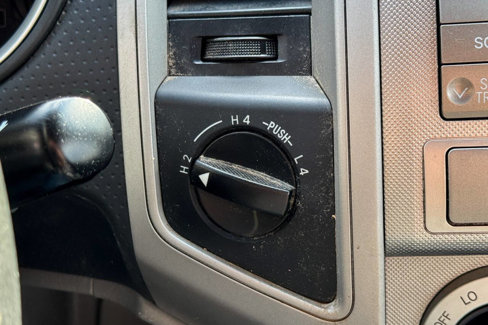 Used 2011 Toyota Tacoma 4x4 Double Cab image 23