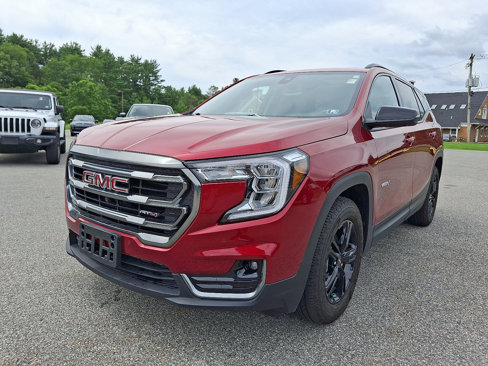 Used 2022 GMC Terrain AT4 w/ Infotainment Package II image 4