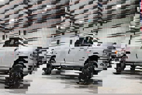 Used 2022 RAM 3500 Laramie w/ Night Edition image 15