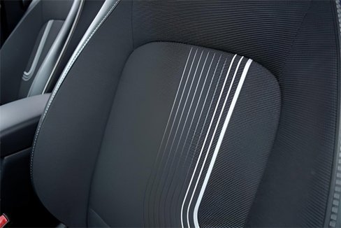 Used 2022 Hyundai Venue Limited image 13