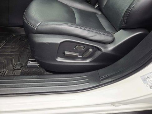 Used 2022 MAZDA CX-9 Touring w/ Touring Premium Package image 42
