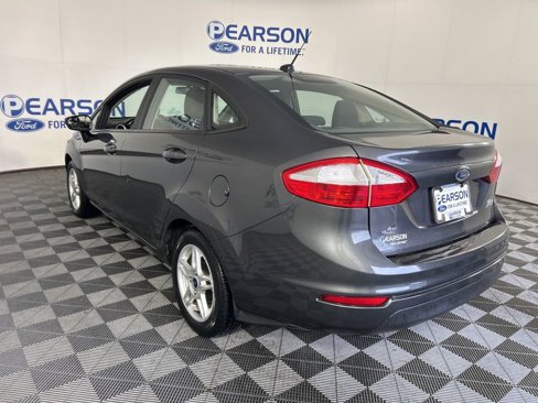 Used 2018 Ford Fiesta SE image 6