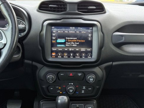 Used 2018 Jeep Renegade Trailhawk image 11