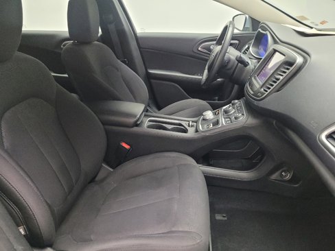 Used 2015 Chrysler 200 Limited w/ Convenience Group image 21