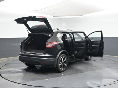 Used 2021 Nissan Rogue Sport SL image 32