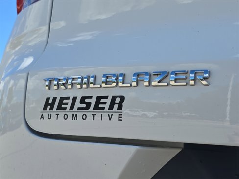 Used 2023 Chevrolet TrailBlazer LT image 33