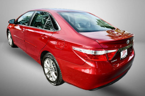 Used 2016 Toyota Camry SE image 4