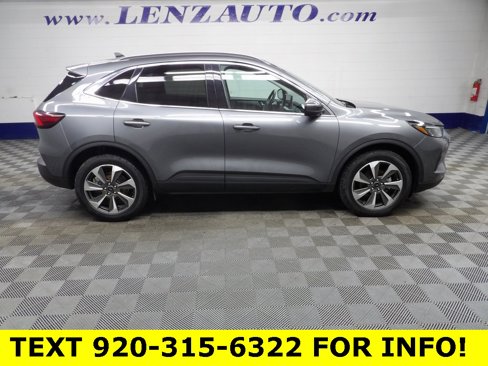Used 2024 Ford Escape Platinum image 2