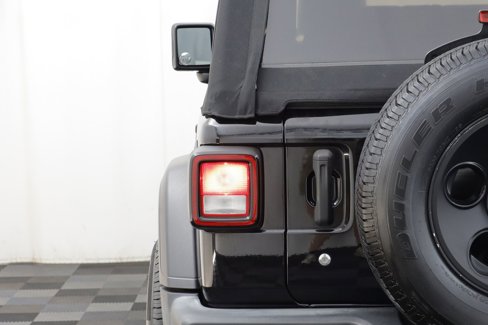Used 2020 Jeep Wrangler Sport image 26