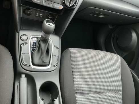 Used 2020 Hyundai Kona SE image 15