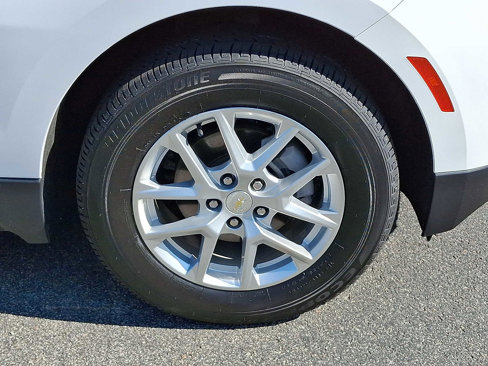 Certified 2022 Chevrolet Equinox LT image 9