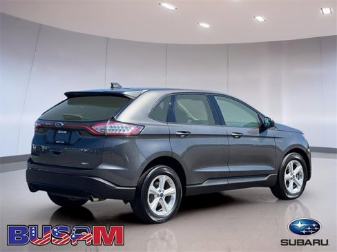 Used 2017 Ford Edge SE image 4