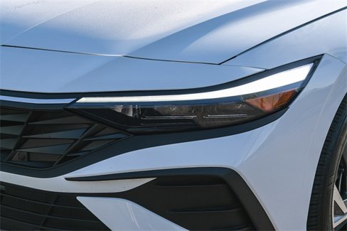Certified 2025 Hyundai Elantra Sport image 11