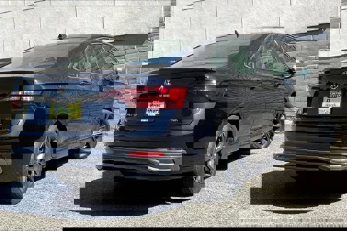 Used 2022 Volkswagen Jetta SE w/ Panoramic Sunroof Package image 13