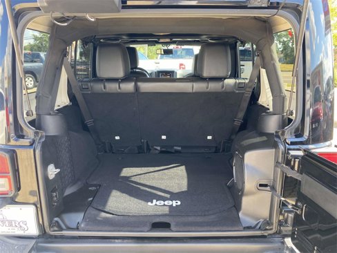 Used 2013 Jeep Wrangler Unlimited Sahara image 45