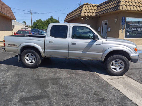 Used 2002 Toyota Tacoma PreRunner image 2