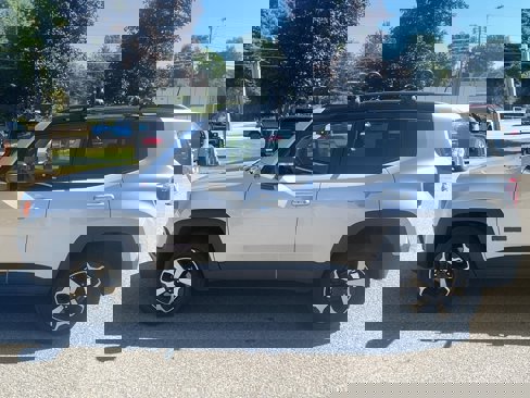 Used 2019 Jeep Renegade Trailhawk w/ LED Lighting Group image 8