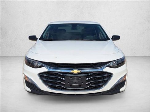 Used 2022 Chevrolet Malibu LS image 2