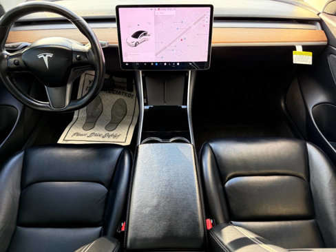 Used 2018 Tesla Model 3 Long Range image 13