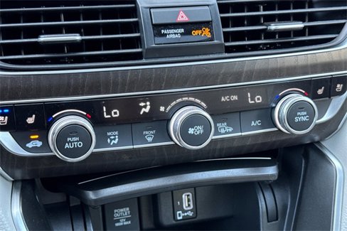 Used 2020 Honda Accord Touring image 23