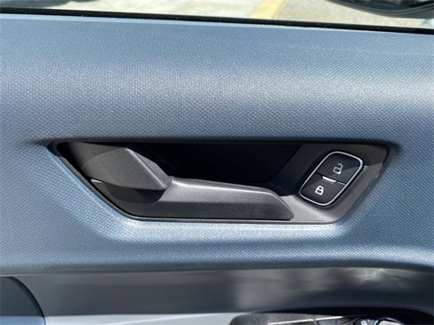 New 2025 Ford Maverick XL image 10