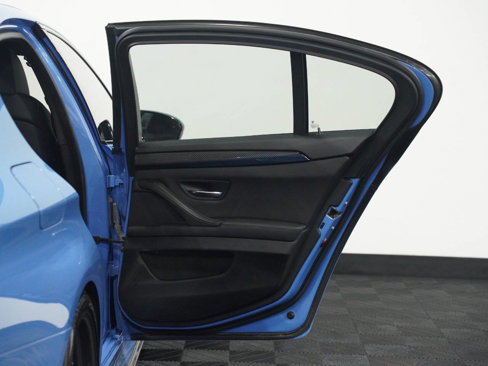 Used 2013 BMW M5 image 27