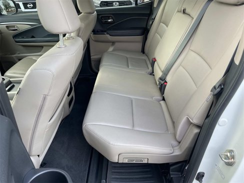 Used 2017 Honda Ridgeline RTL image 11