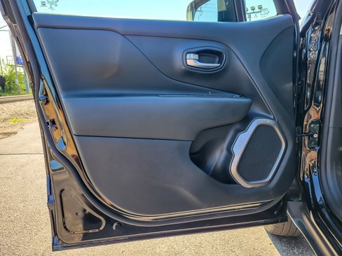 Used 2022 Jeep Renegade Latitude w/ Convenience Group image 16