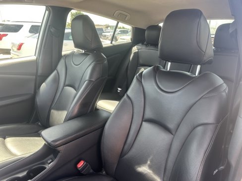 Used 2019 Toyota Prius L Eco image 9