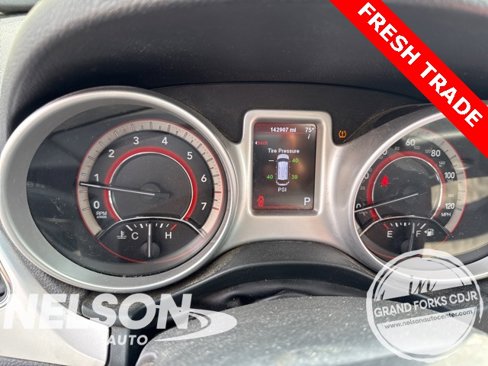 Used 2011 Dodge Journey Mainstreet w/ Flexible Seating Group image 10