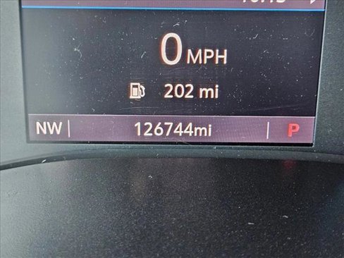 Used 2019 Chevrolet Colorado LT image 11
