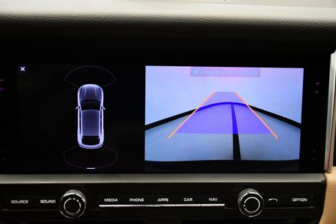 Certified 2021 Porsche Macan image 31