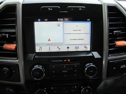 Used 2017 Ford F150 Lariat image 38
