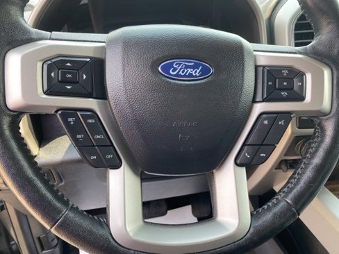 Used 2018 Ford F150 Lariat w/ Equipment Group 502A Luxury image 9
