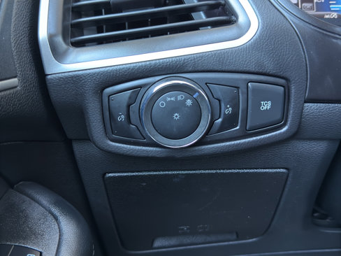 Certified 2024 Ford Edge SEL image 34